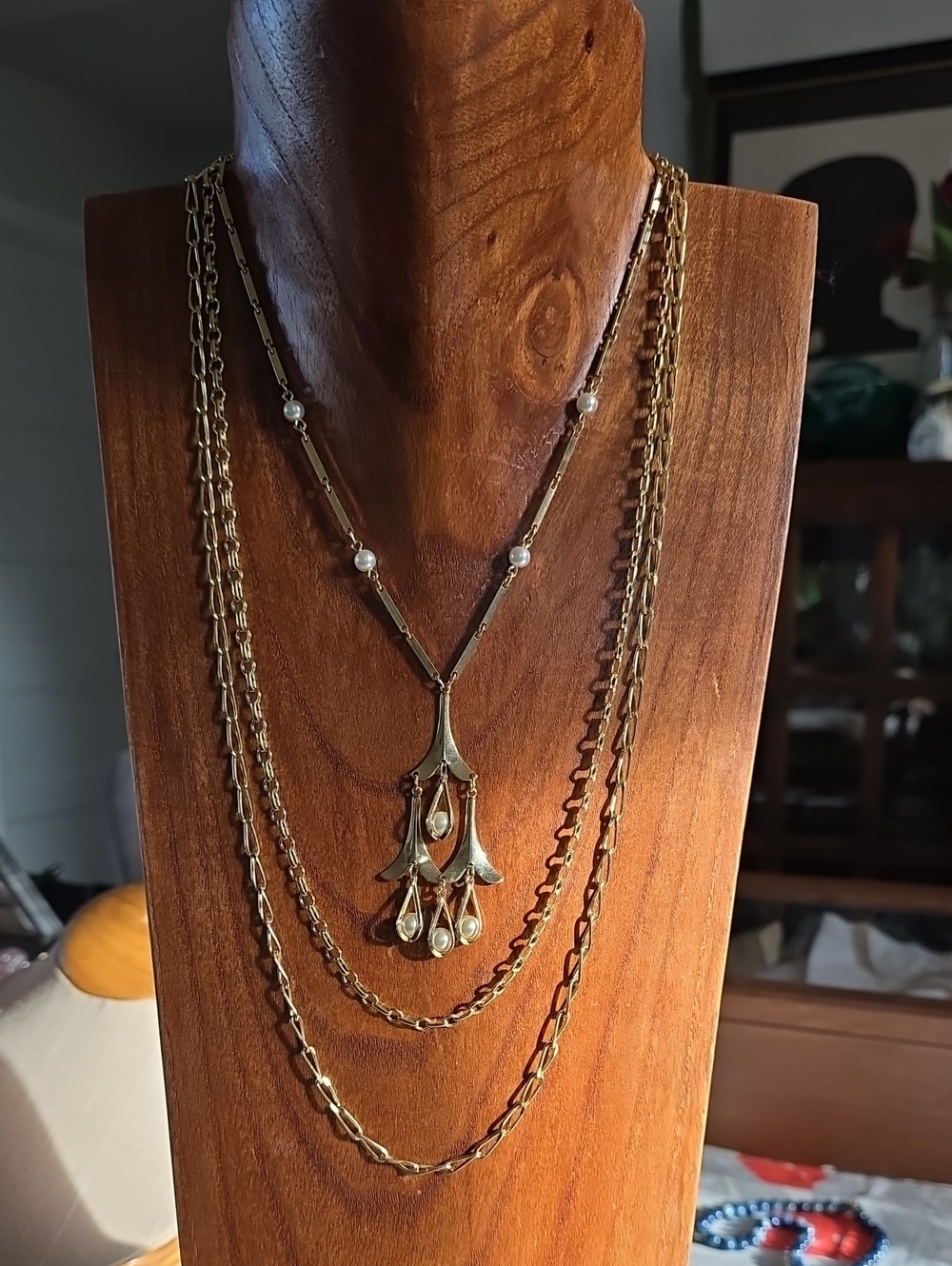 Vintage 3 Strand Gold Layered Pendant Necklace with Pearl Accents
